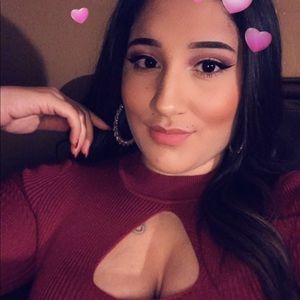 Meet your Posher, Mayela